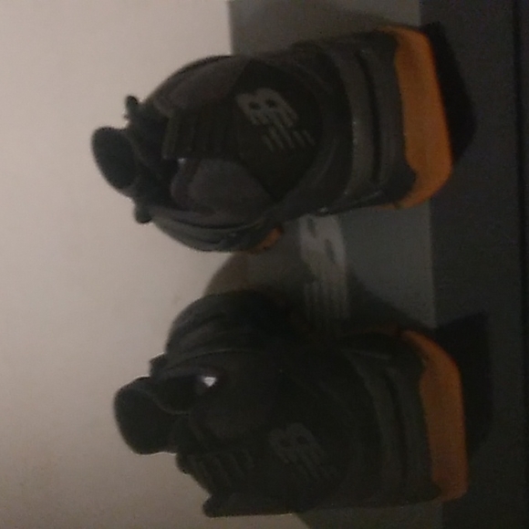 New Balance - Picture 4 of 4